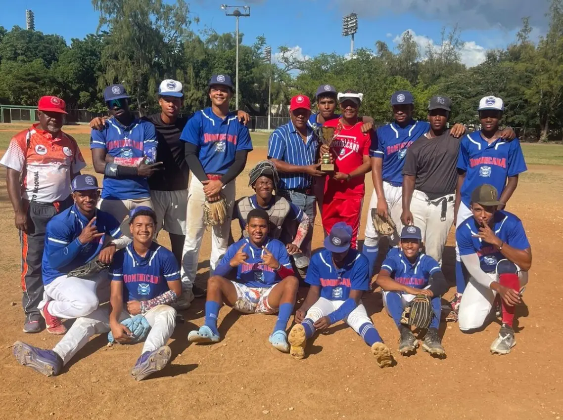 equipo-juvenil-academia-montano-se-corona-campeon-torneo-del-distrito
