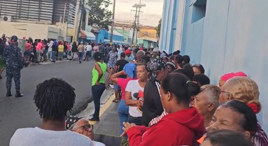 video:telemicro-realiza-su-tradicional-jornada-anual-de-ayuda-navidena-para-cientos-de-familias