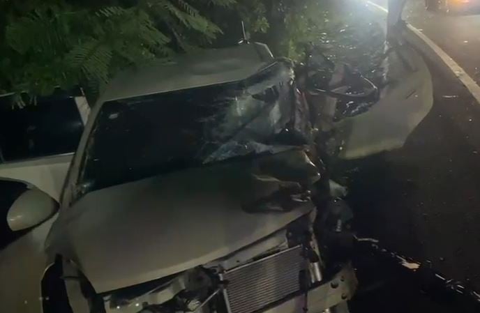 tres-heridos-tras-choque-entre-carro-y-camioneta-en-carretera-hato-mayor–san-pedro