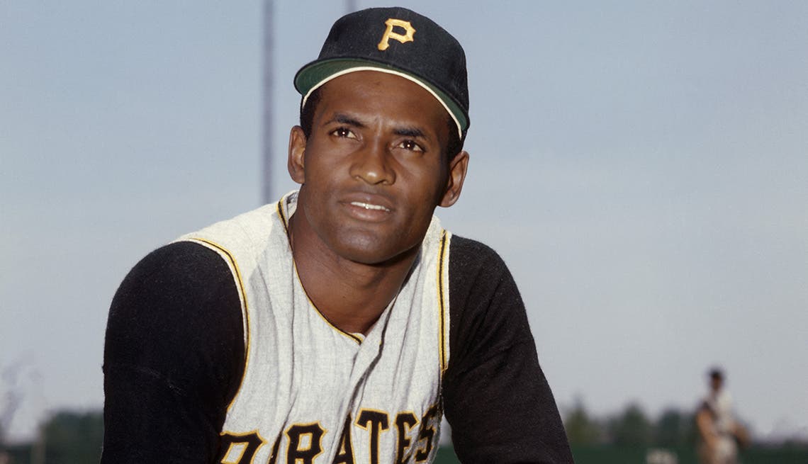 institucion-filantropica-continua-legado-roberto-clemente-en-el-bronx