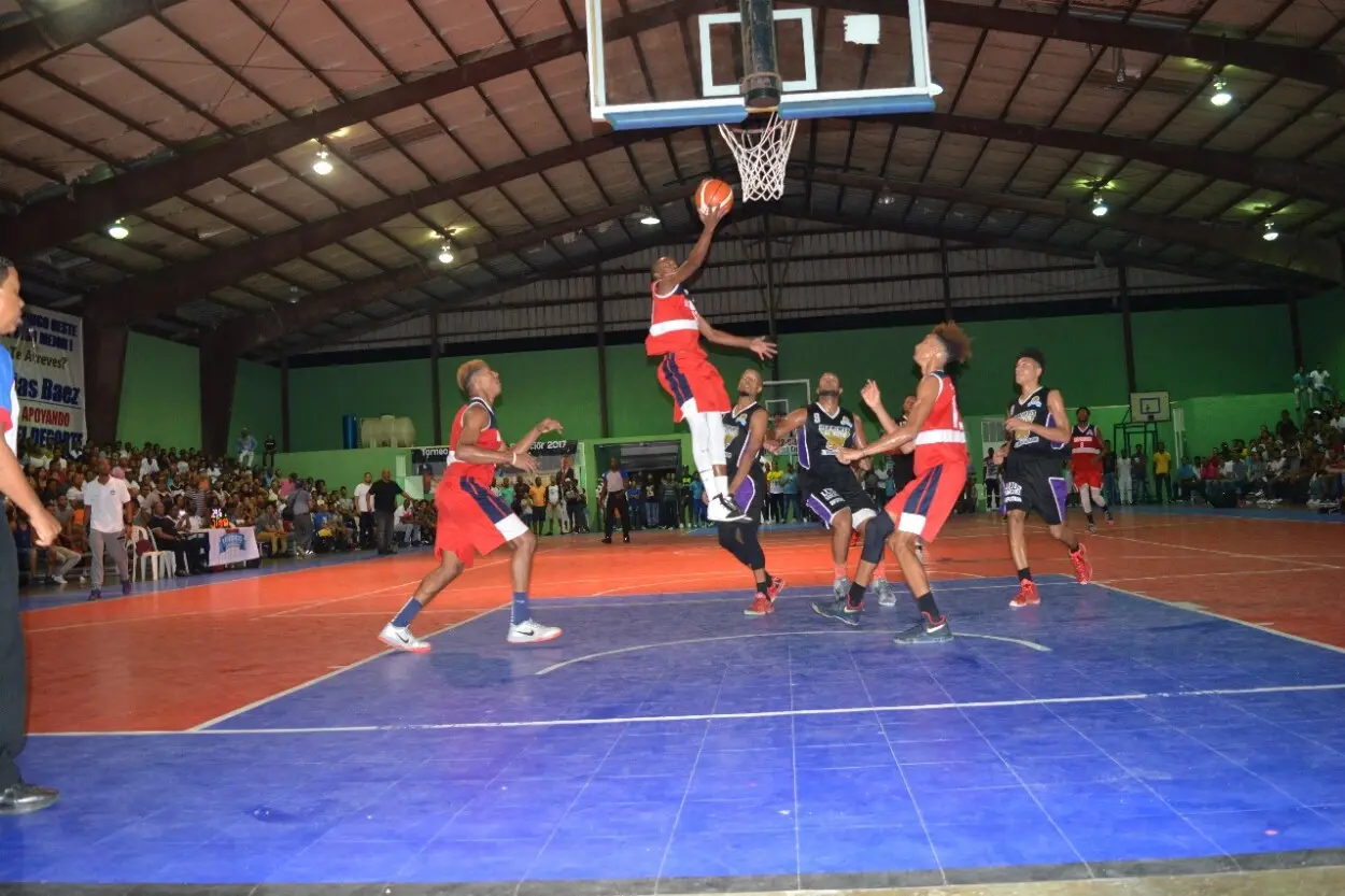 inicia-esta-tarde-la-final-del-baloncesto-santo-domingo-oeste