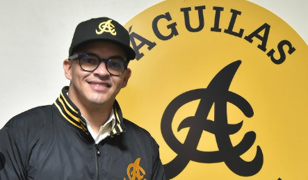 gian-guzman-gana-premio-gerente-del-ano