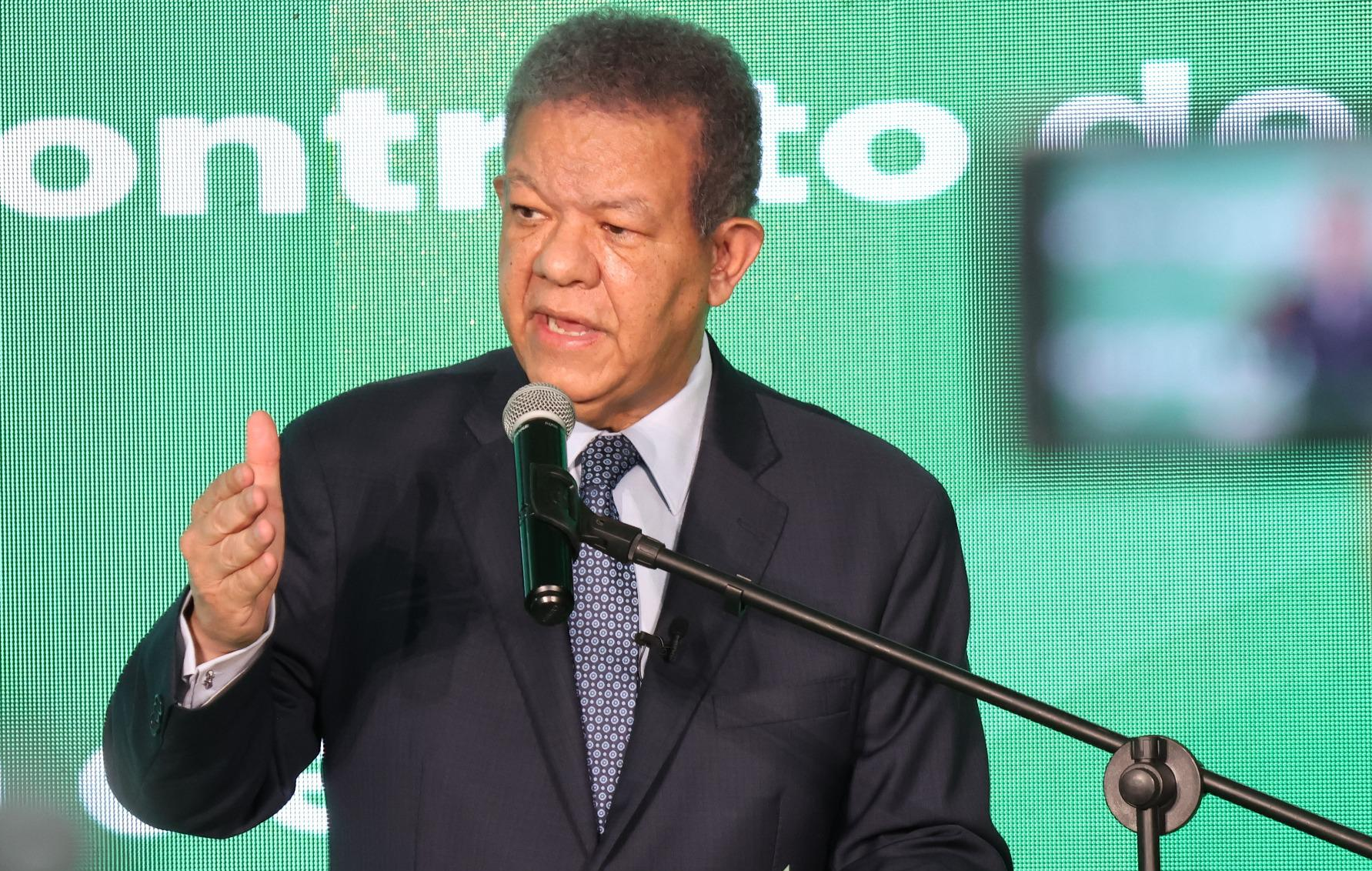 leonel-fernandez-hablara-al-pais-sobre-la-crisis-de-venezuela-este-miercoles