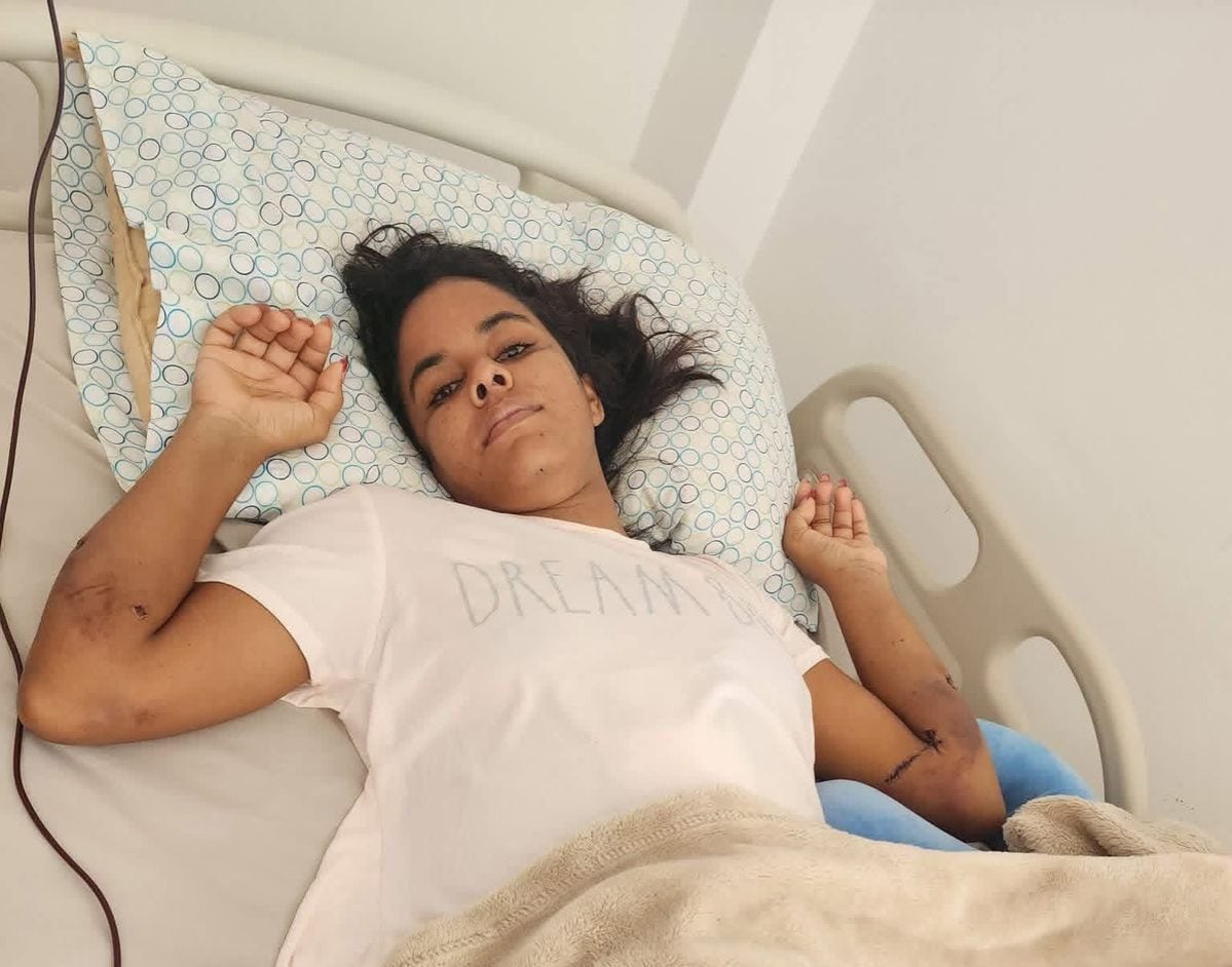 recibe-alta-medica-joven-herida-de-siete-disparos-junto-a-sus-dos-hijos-en-bani