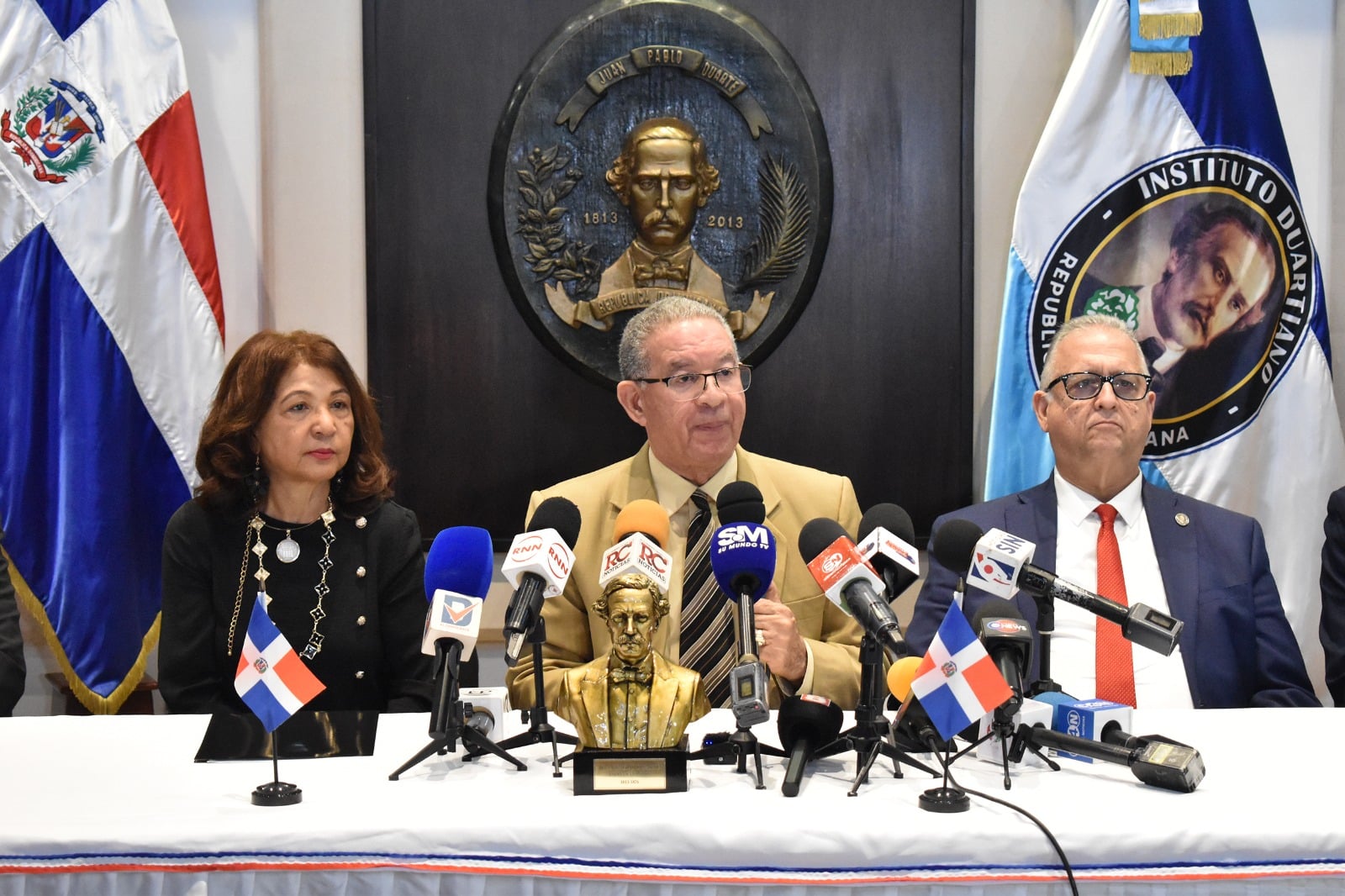 instituto-duartiano-advierte-sobre-riesgos-para-la-nacionalidad-dominicana