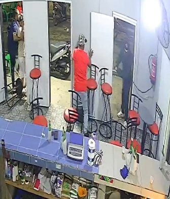 video:-captan-momento-en-que-hombre-es-baleado-tras-dicusion-en-colmado-de-sfm