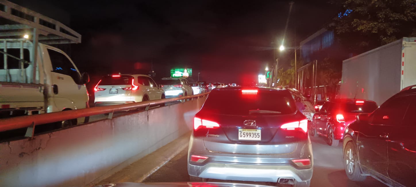 conductores-aseguran-estar-desesperados-por-el-taponamiento-en-las-vias