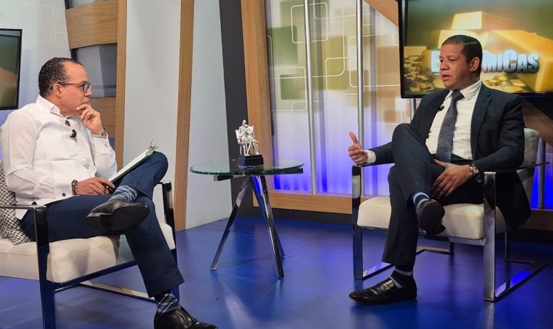 elias-cornelio:-“rd-esta-en-peligro-con-el-prm;-los-cambios-es-por-fracaso-gobierno;-es-increible-fusionar-minerd-mecsyt”