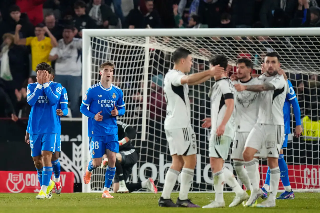 real-madrid-cae-ante-el-albacete-y-queda-eliminado-de-la-copa-del-rey-en-debut-de-arbeloa
