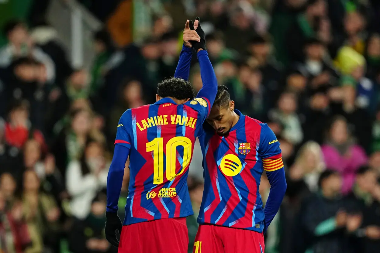 el-barcelona-asegura-su-lugar-en-cuartos-de-final-de-la-copa-del-rey-al-imponerse-2-0-al-racing