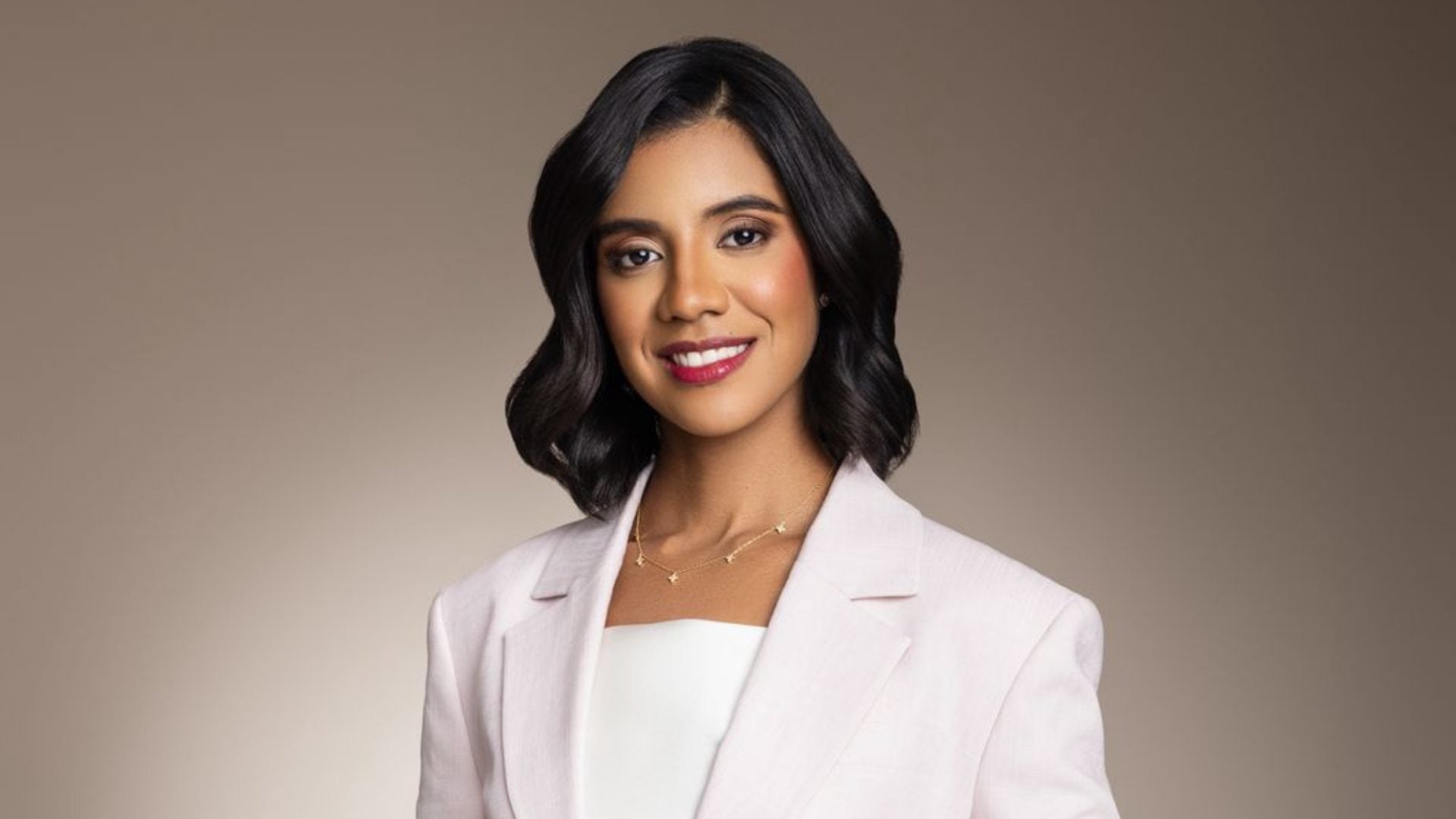 omara-corporan-asume-como-consul-dominicana-en-chicago