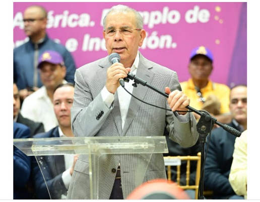 danilo-medina-ve-“el-pais-esta-en-un-callejon-sin-salida”;-cuestiona-escandalos-en-seguros-banreservas,-banco-agricola-y-senasa