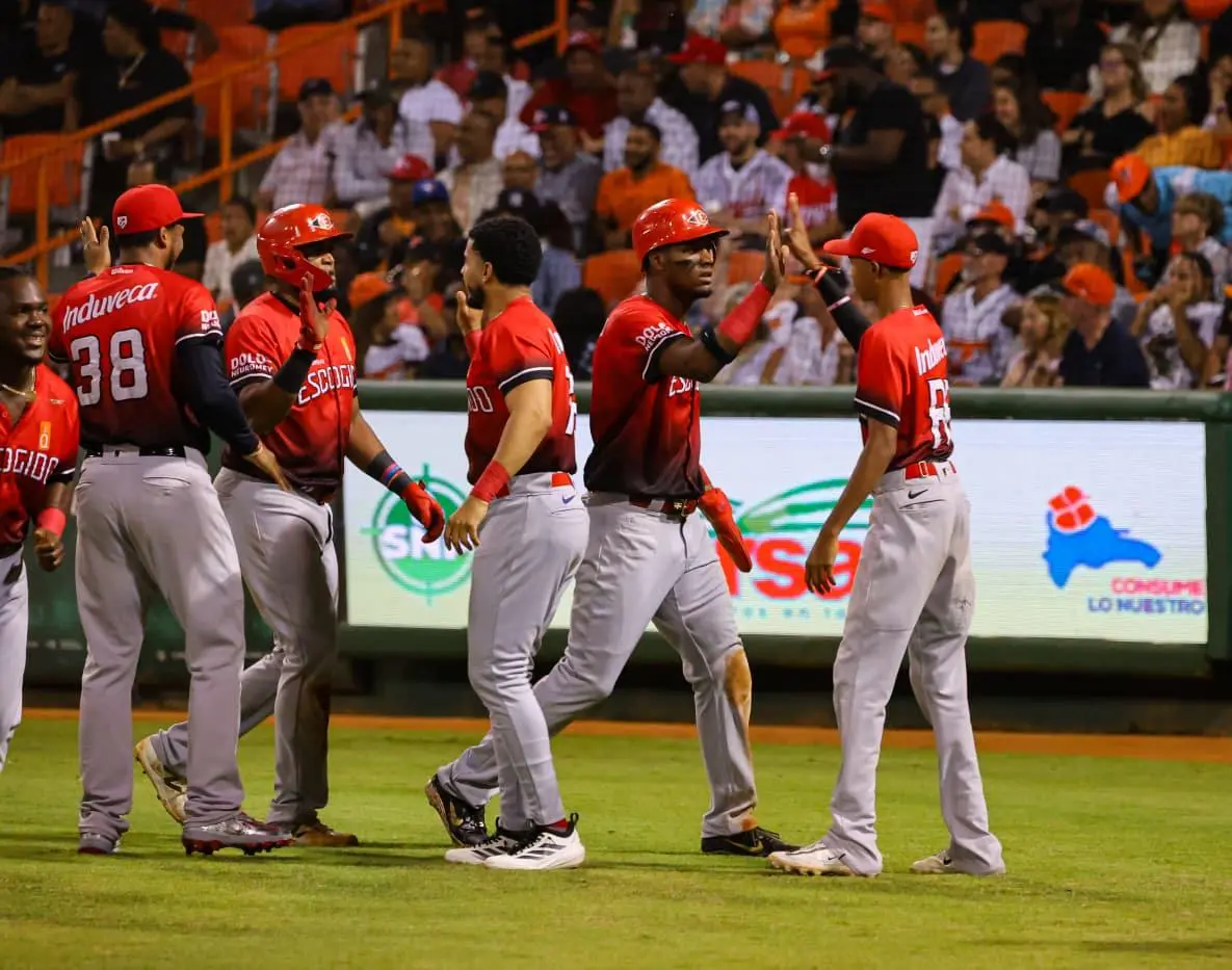 lake-y-navarro-acercan-al-escogido-a-la-gloria-sobre-toros