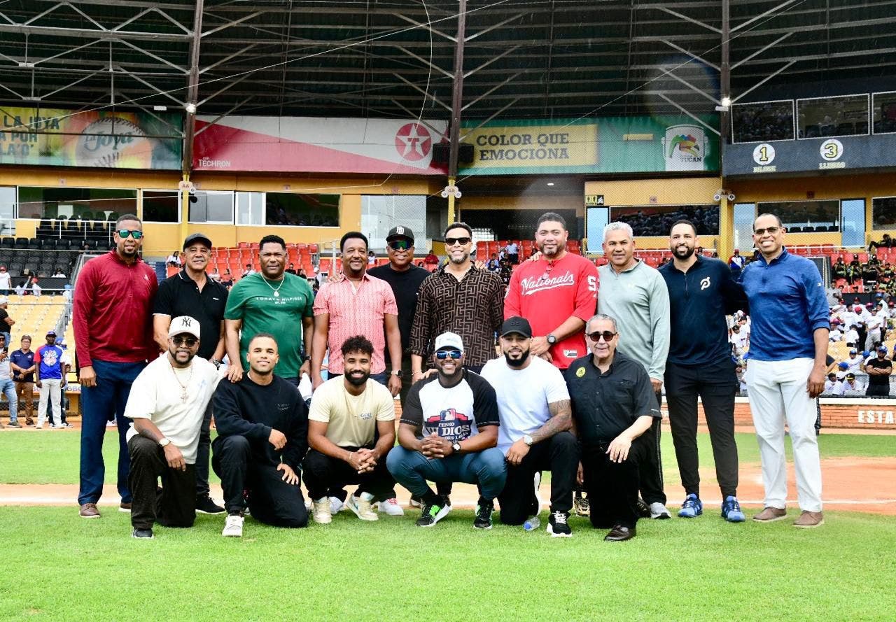 el-estadio-cibao-se-llena-de-futuro-con-clinica-infantil-de-beisbol