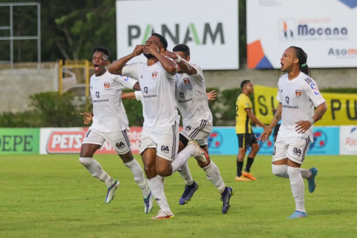 moca-encabeza-futbol-dominicano,-tras-las-primeras-tres-jornadas-de-la-liguilla