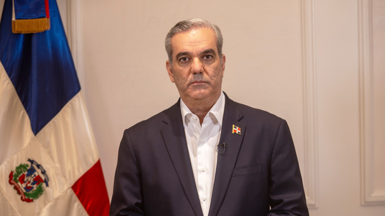 abinader-rinde-homenaje-a-ramon-alburquerque-y-destaca-su-legado-como-asesor-estrategico