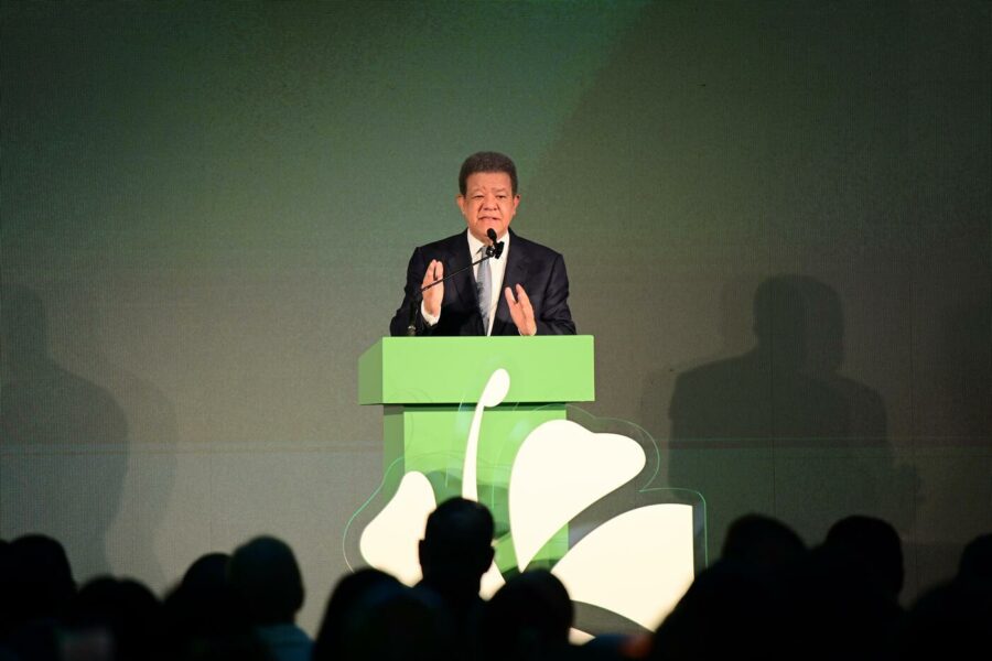 leonel-fernandez-denuncia-favoritismo-en-importaciones-del-oficialismo