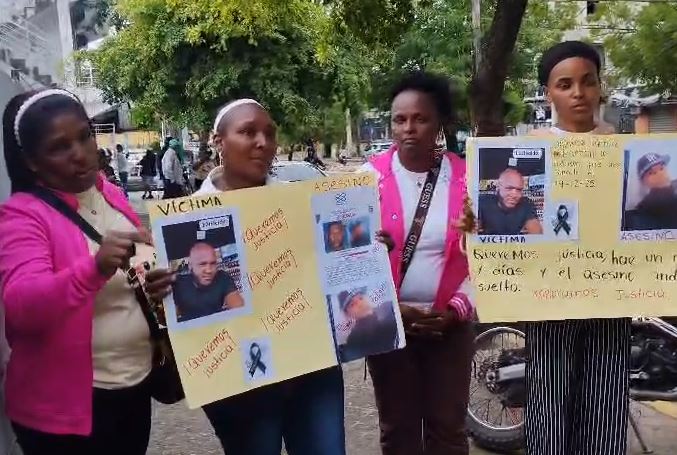 denuncian-que-sigue-libre-hombre-acusado-de-muerte-de-joven-tras-reclamar-dos-cervezas