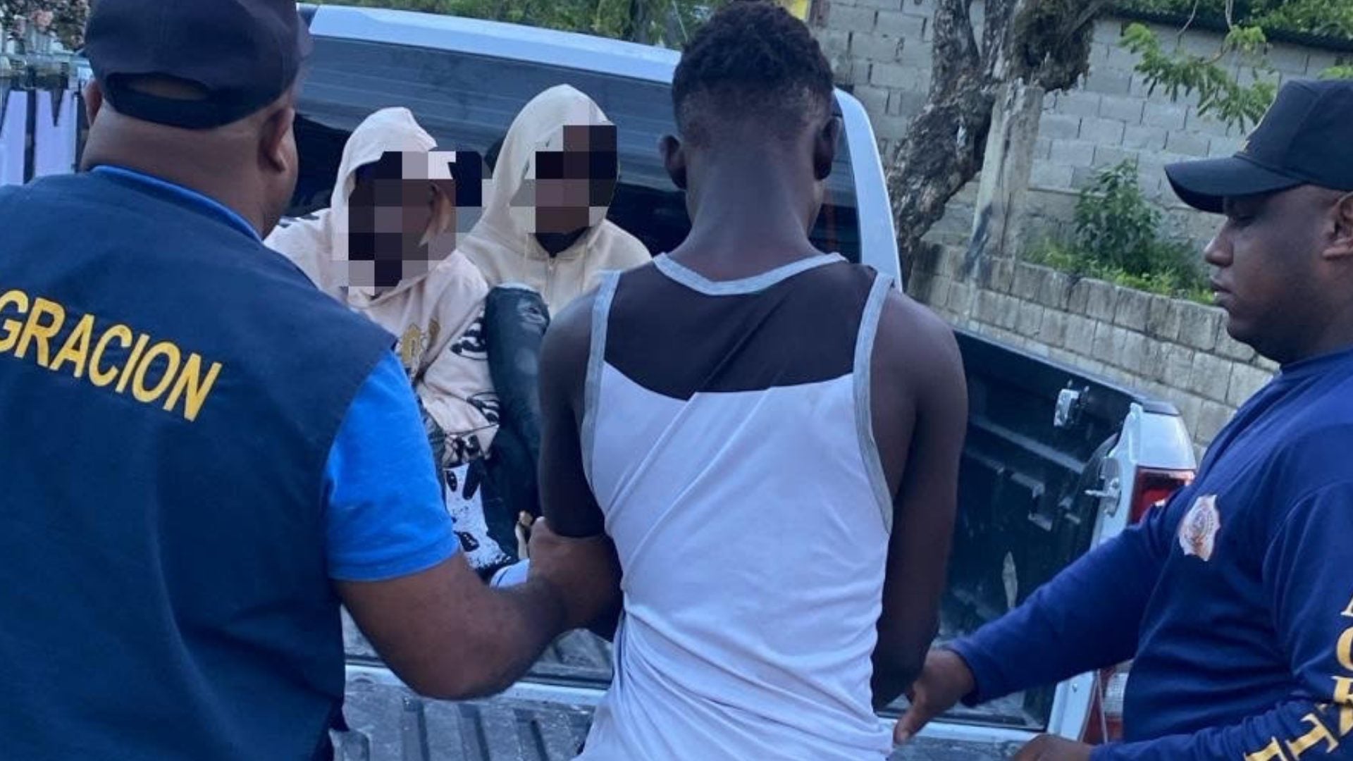 dgm-detiene-1,852-haitianos-y-deporta-2,374-en-operativos-del-fin-de-semana