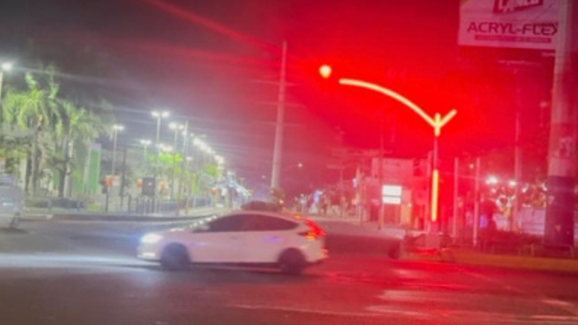 alcaldia-de-sde-instala-semaforos-inteligentes-en-la-avenida-san-vicente-de-paul