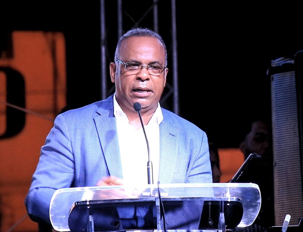 exsenador-felix-nova-denuncia-que-los-“busca-cargos”-estan-inundando-los-partidos-y-agrupaciones-politicas