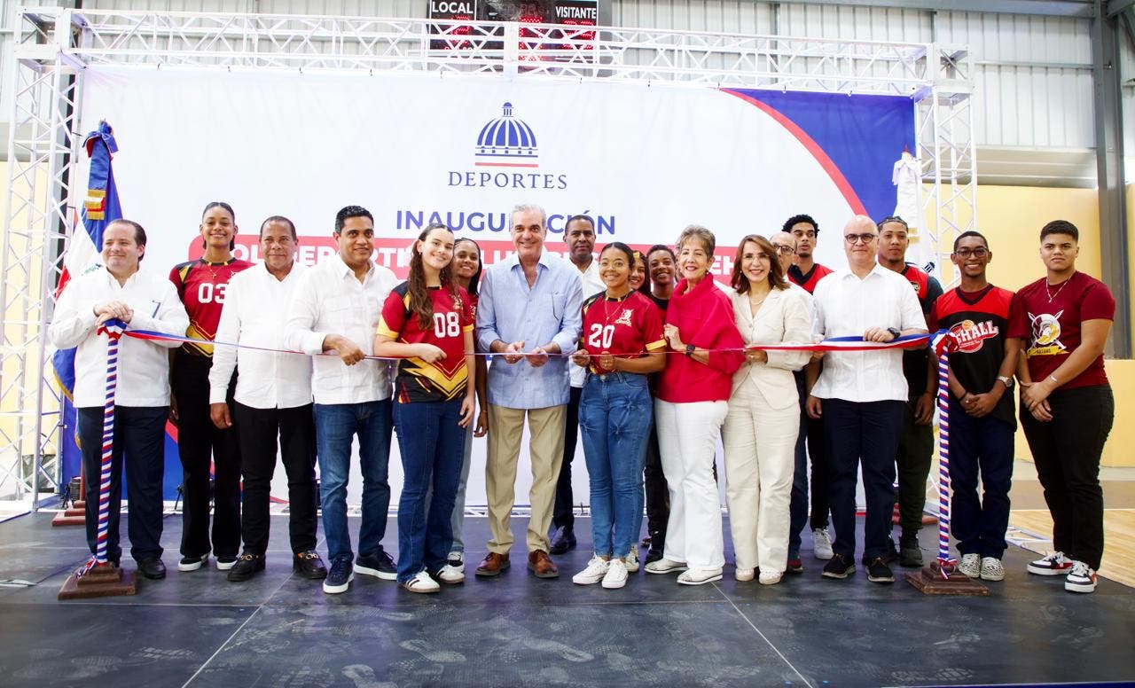 dos-polideportivos-techados:-un-gran-impulso-al-deporte-juvenil-en-puerto-plata