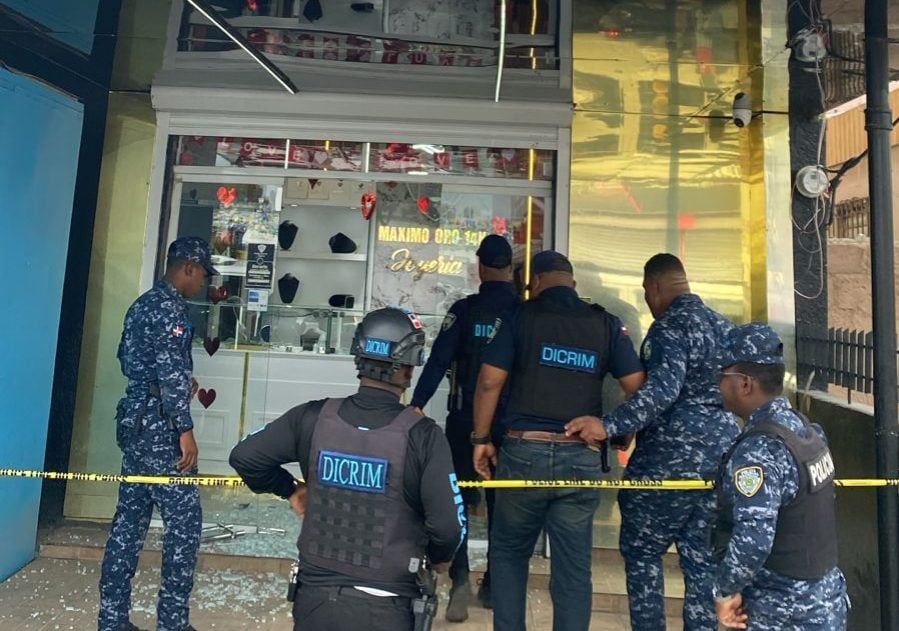inician-levantamientos-tras-robo-en-joyeria-de-san-pedro-de-macoris