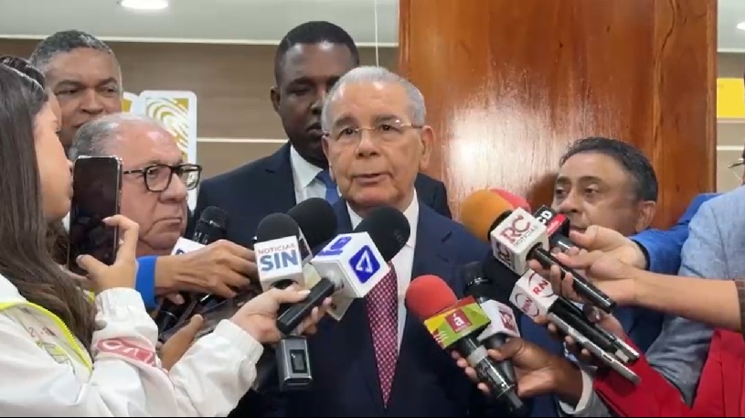 danilo-medina-critica-lentitud-del-gobierno-y-dice-el-pld-fijara-posicion-tras-rendicion-de-cuentas