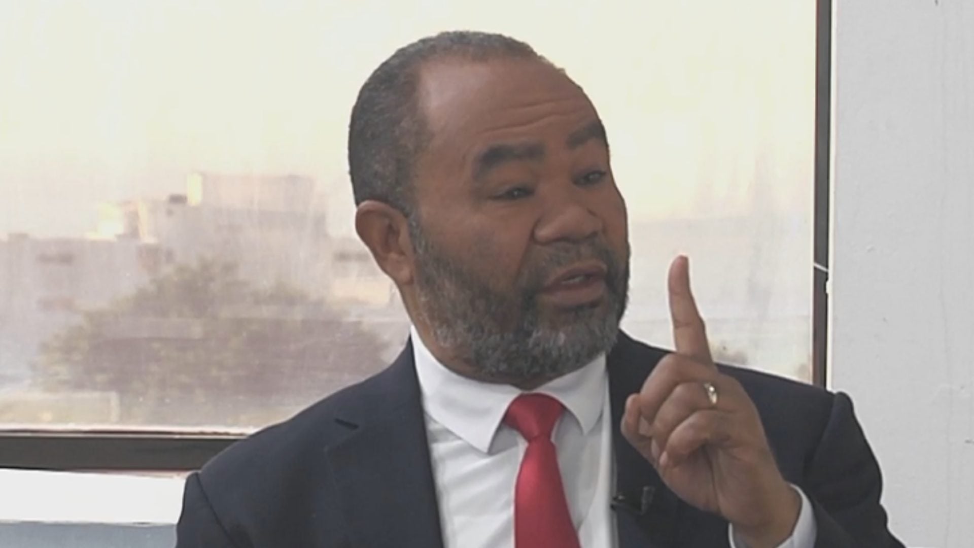 video:-promesas-incumplidas-de-luis-abinader-son-criticadas-por-miembro-de-la-fuerza-del-pueblo