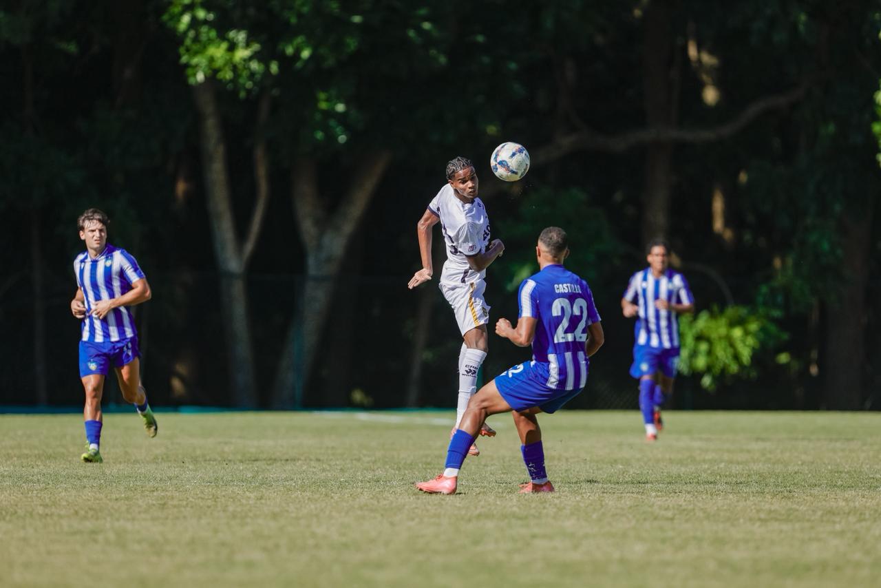 pantoja-vence-a-o&m-en-la-liguilla-del-futbol-dominicano