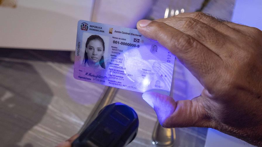 reportaje-liderazgo-politico-del-pais-ofrece-respaldo-unanime-a-la-nueva-cedula-de-identidad-y-electoral
