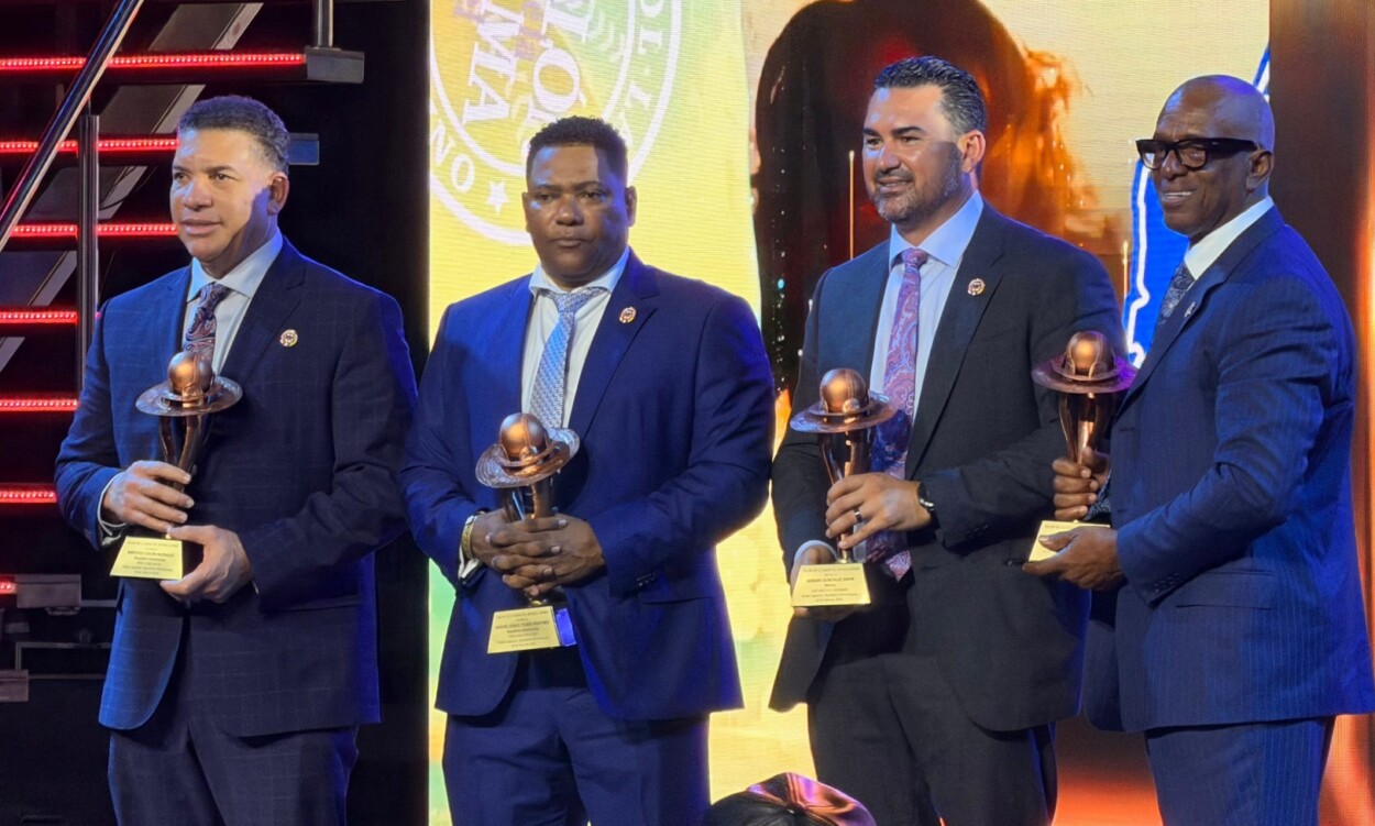ceremonial-de-beisbol-latino-promueve-disciplina-y-valores