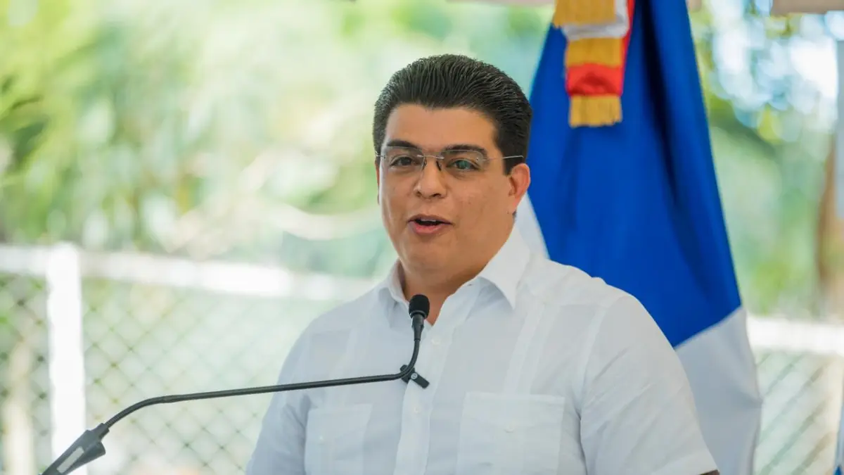 fellito-subervi-anuncia-soluciones-rapidas-de-agua-potable-para-28-sectores-del-gran-santo-domingo