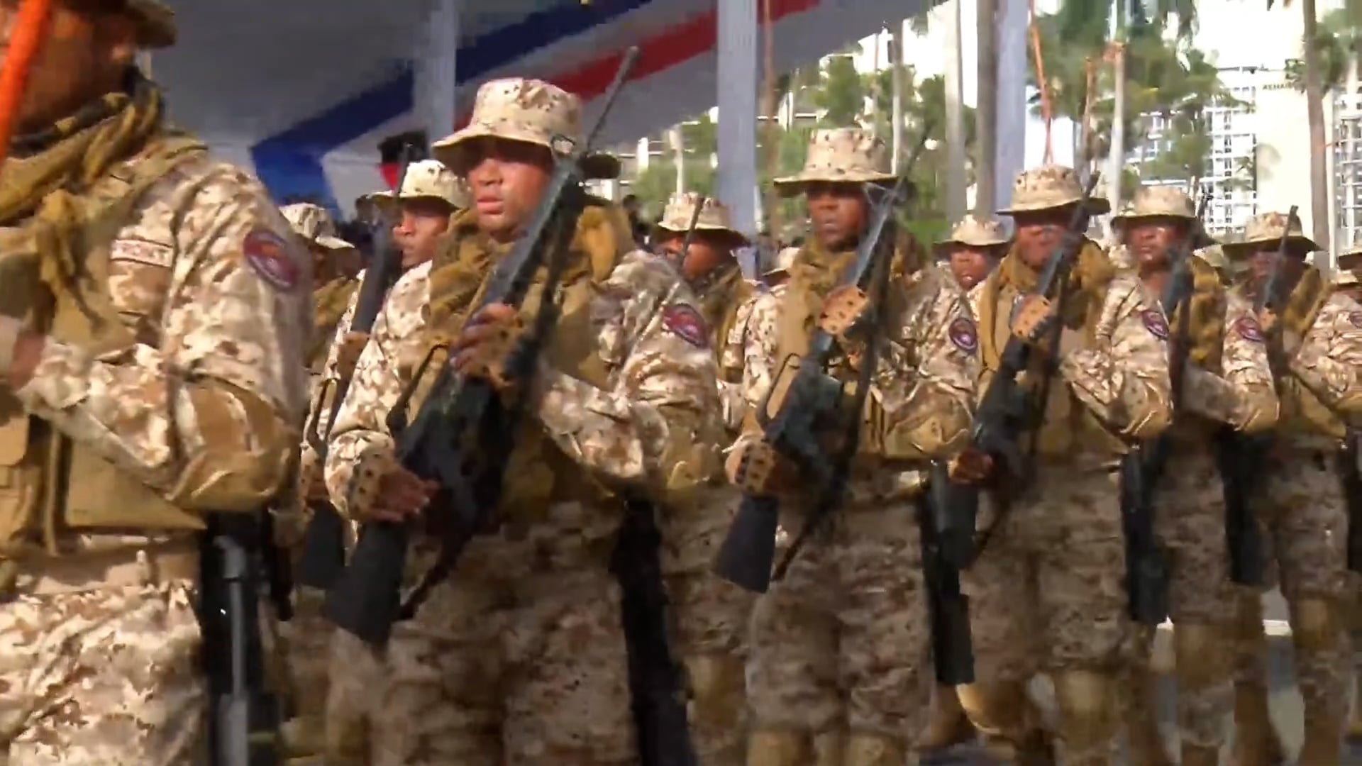 desfile-militar-y-policial-por-el-182-aniversario-de-la-independencia-nacional