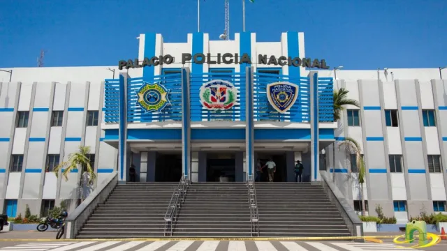 abinader-designa-nuevo-subdirector-e-inspector-general-de-la-pn-y-dispone-ascensos-y-retiros