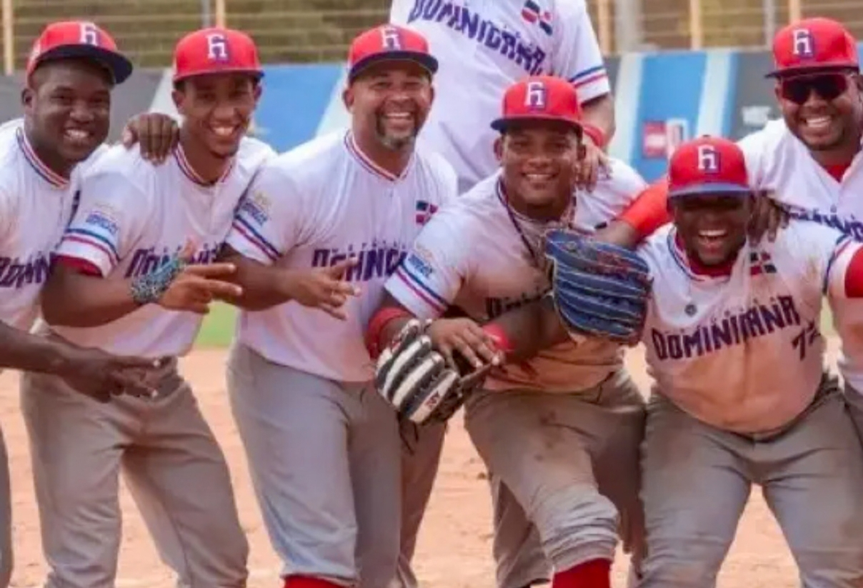 el-seleccionado-dominicano-de-softbol-masculino-vencio-a-canada-y-cuba-para-clasificar-a-los-juegos-panamericanos-de -lima,-peru.