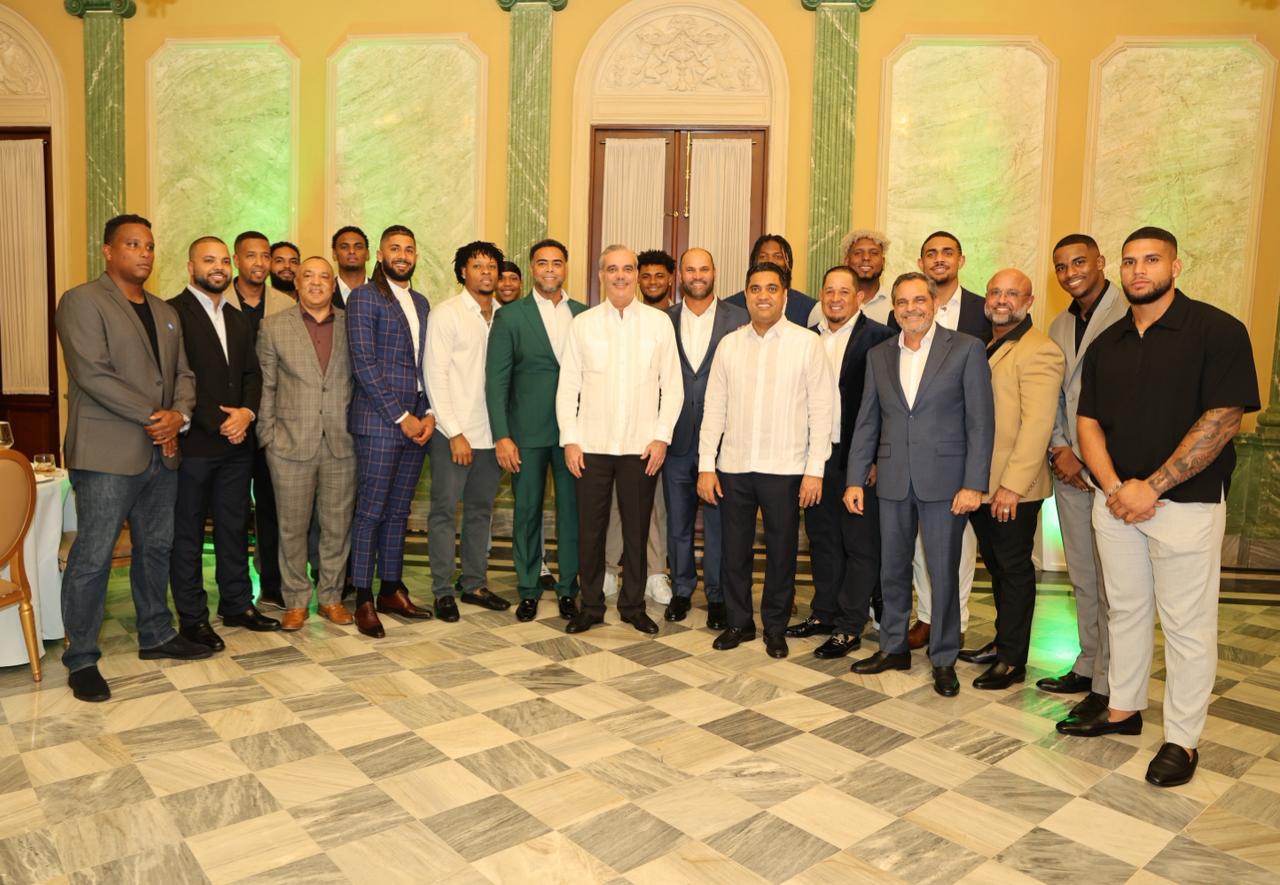 presidente-abinader-cenara-este-lunes-con-equipo-dominicano-del-clasico