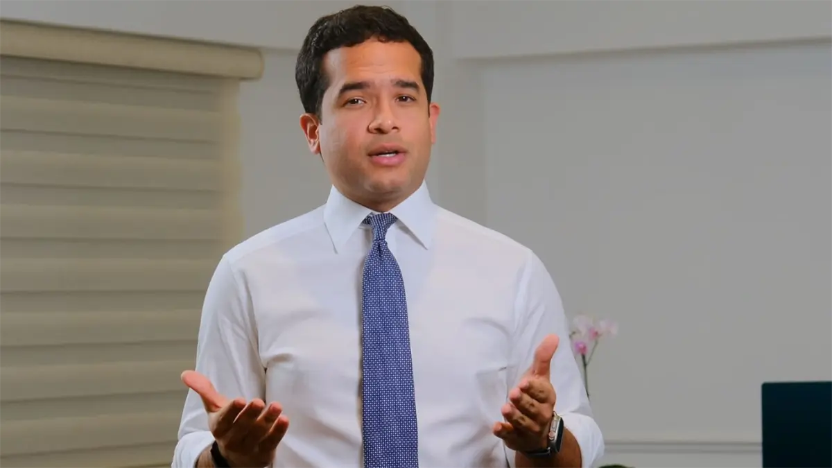 omar-fernandez-alerta-sobre-dependencia-del-empleo-publico-y-presiones-en-economia-familiar