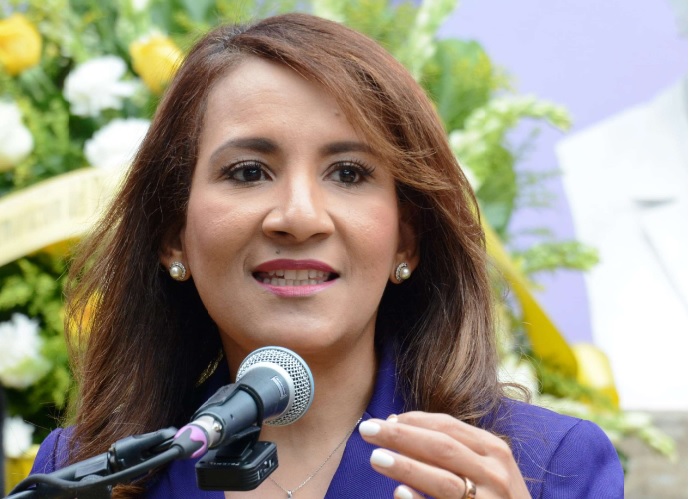 zoraima-cuello-denuncia-el-27-%-de-los-pacientes-del-moscoso-puello-fallecio-en-el-ultimo-semestre-de-2025