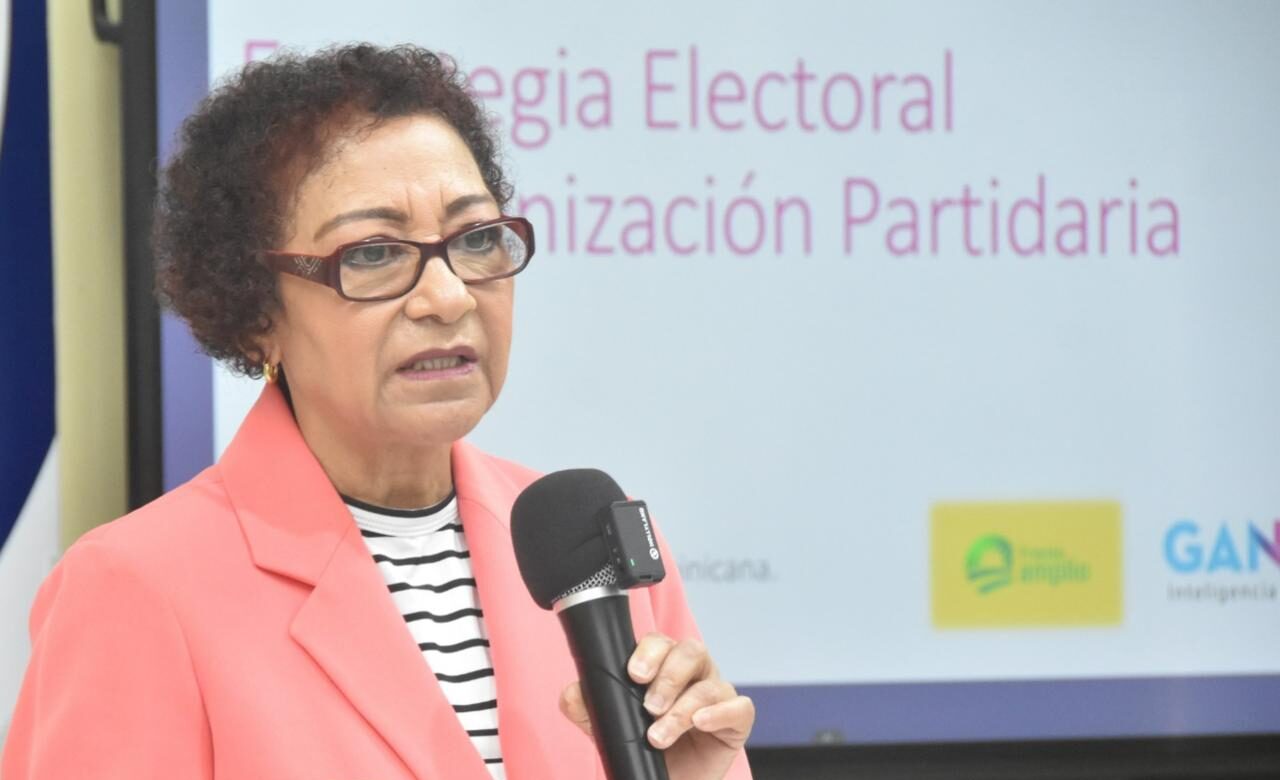 frente-amplio-realiza-conferencia-sobre-estrategia-electoral-y-organiza-jornada-nacional-de-afiliacion