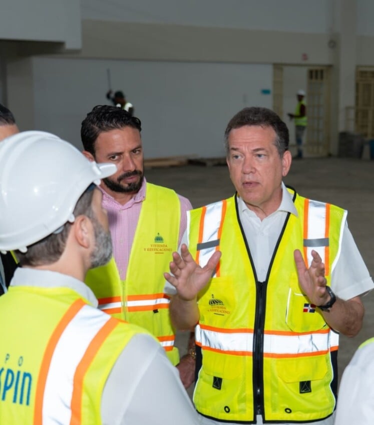ito-bisono-supervisa-avances-de-las-obras-en-el-parque-del-este
