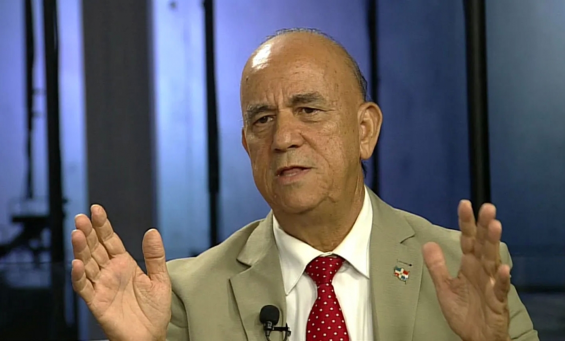 luis-de-leon-lanza-alerta:-“el-pais-esta-intranquilo-por-incapacidad-del-gobierno”