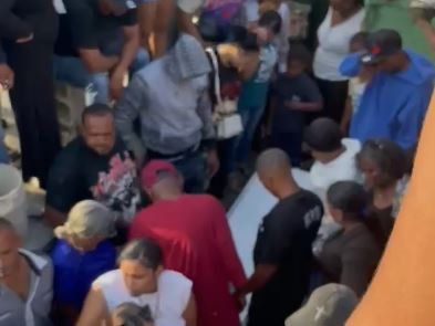 sepultan-joven-de-20-anos-asesinada-por-expareja-en-los-guaricanos