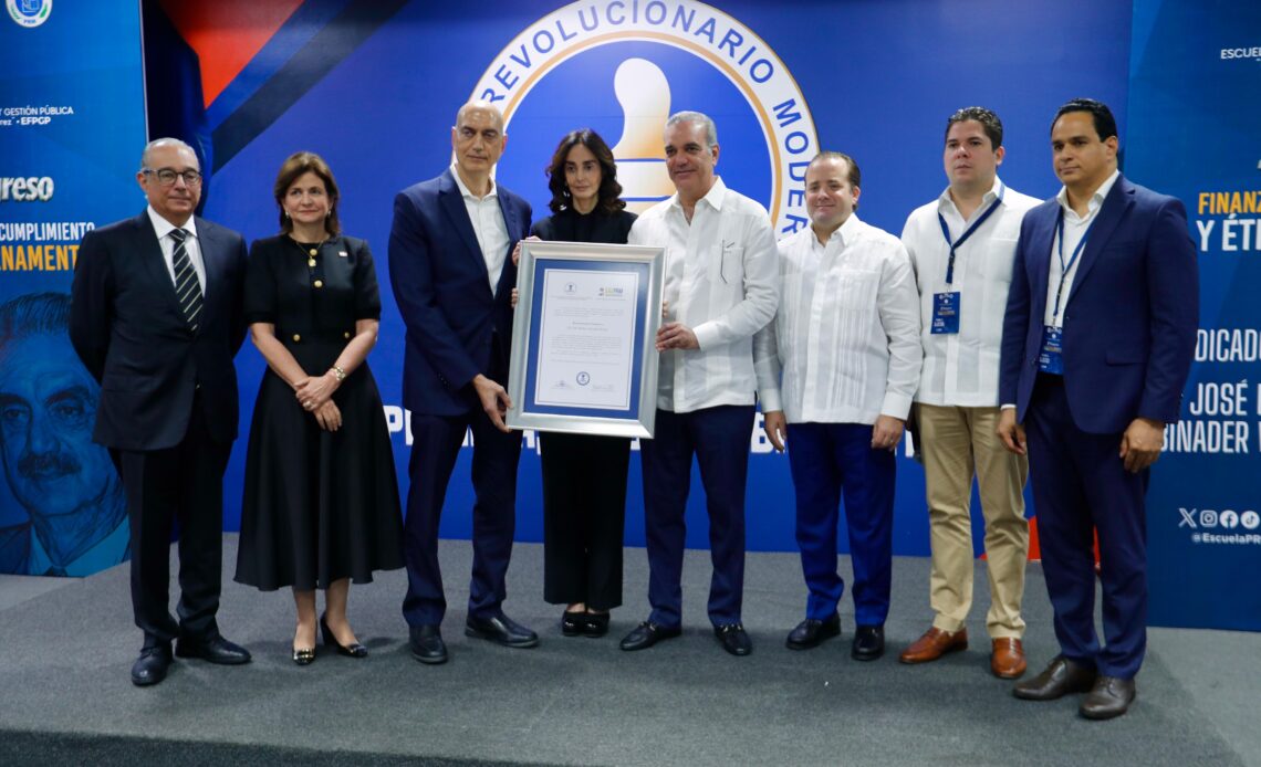 prm-y-su-escuela-politica-reconocen-de-manera-postuma-jose-rafael-abinader-por-su-compromiso-etico-con-el-pais
