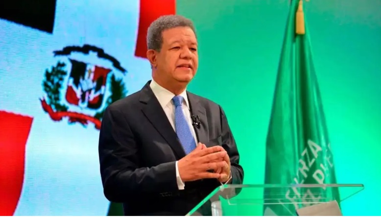 leonel-fernandez-invita-a-la-reflexion,-la-unidad-y-la-solidaridad-durante-semana-santa