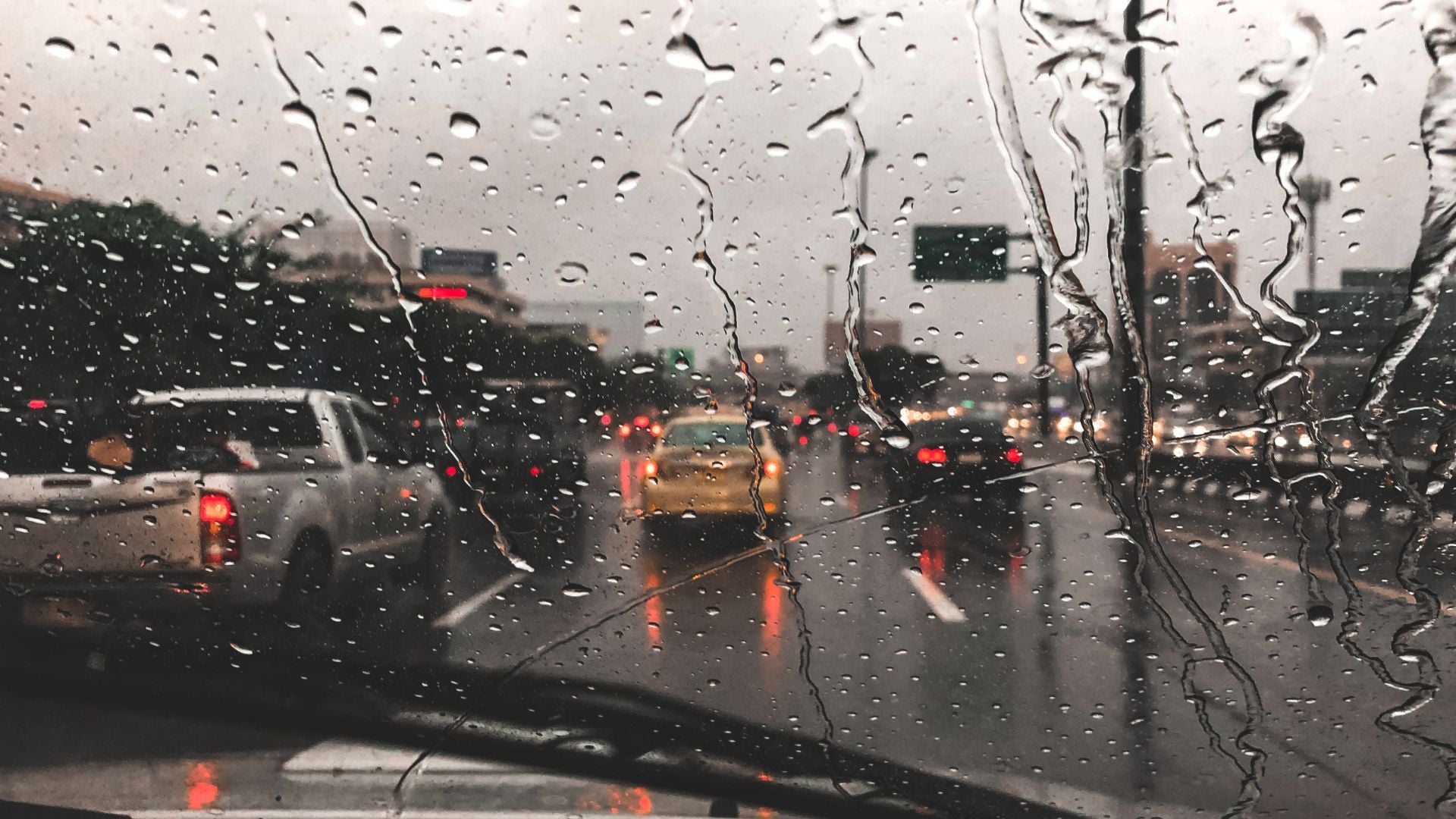 lluvias-debiles-a-moderadas-para-este-viernes-santo;-alertas-vigentes
