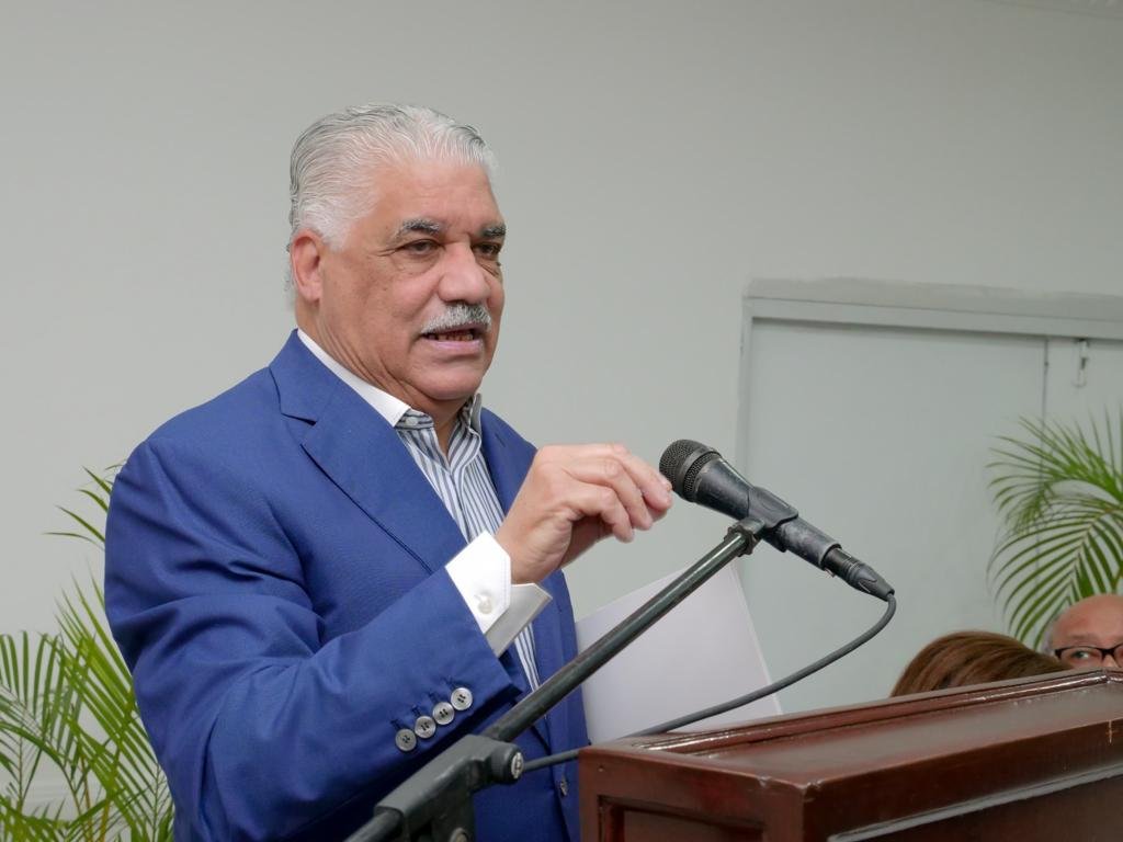 miguel-vargas-responde-a-abinader,-pide-gobierno-dejar-las-poses-y-gerenciar-la-crisis