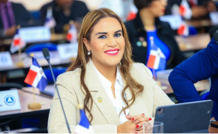 diputada-michelle-ortiz-afirma-la-politica-dominicana-sigue-dominada-por-el-machismo