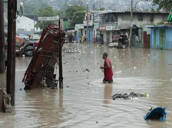 reportaje-moradores-en-sectores-de-las-canadas-la-800-y-los-girasoles-dicen-que-las-lluvias-se-llevo-todo
