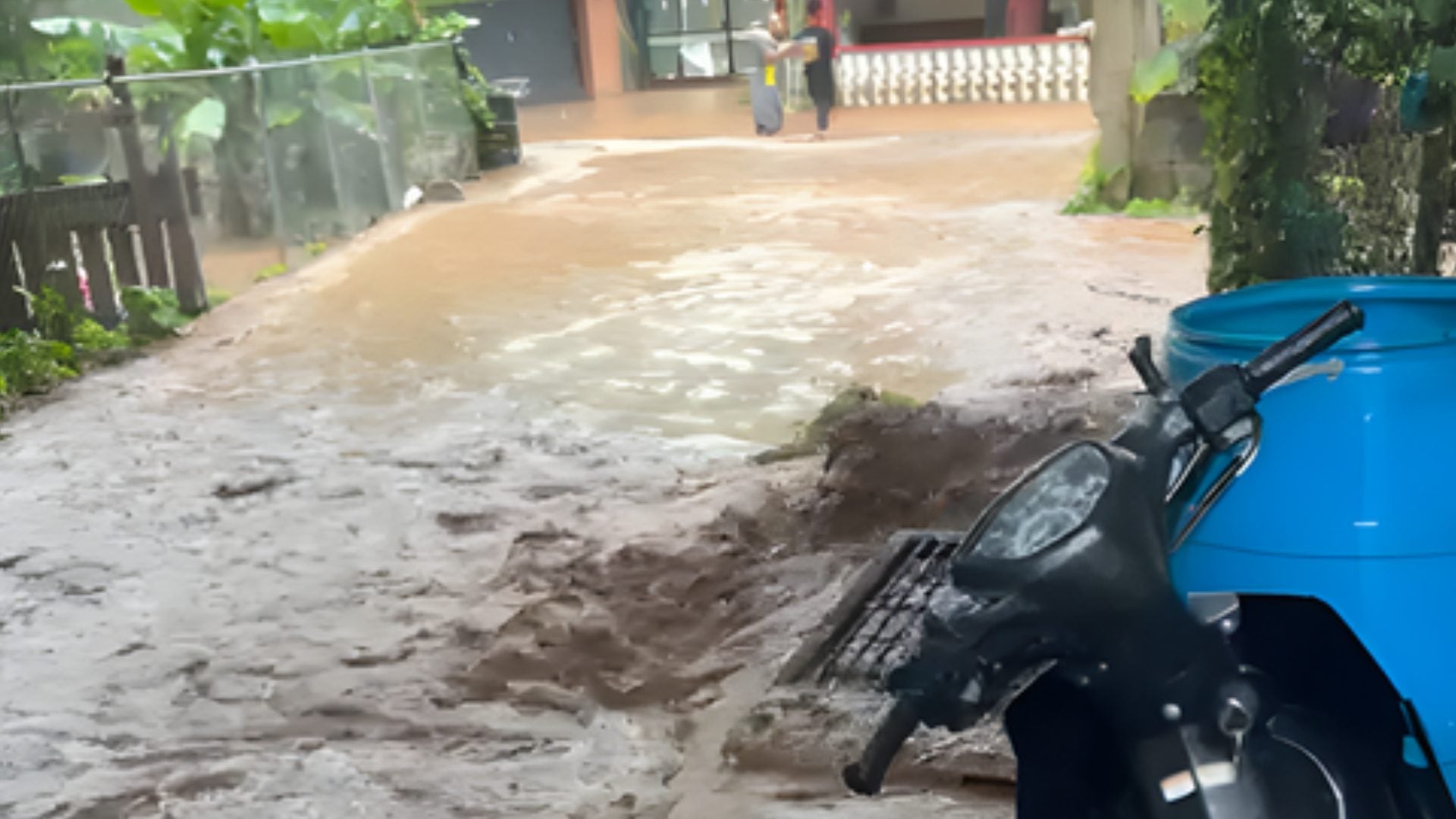inundaciones-en-estancita-desatan-denuncias-por-construccion-irregular-en-canada-de-jarabacoa